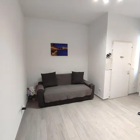 Apartment Fiera Gioannetti 5 Uno *